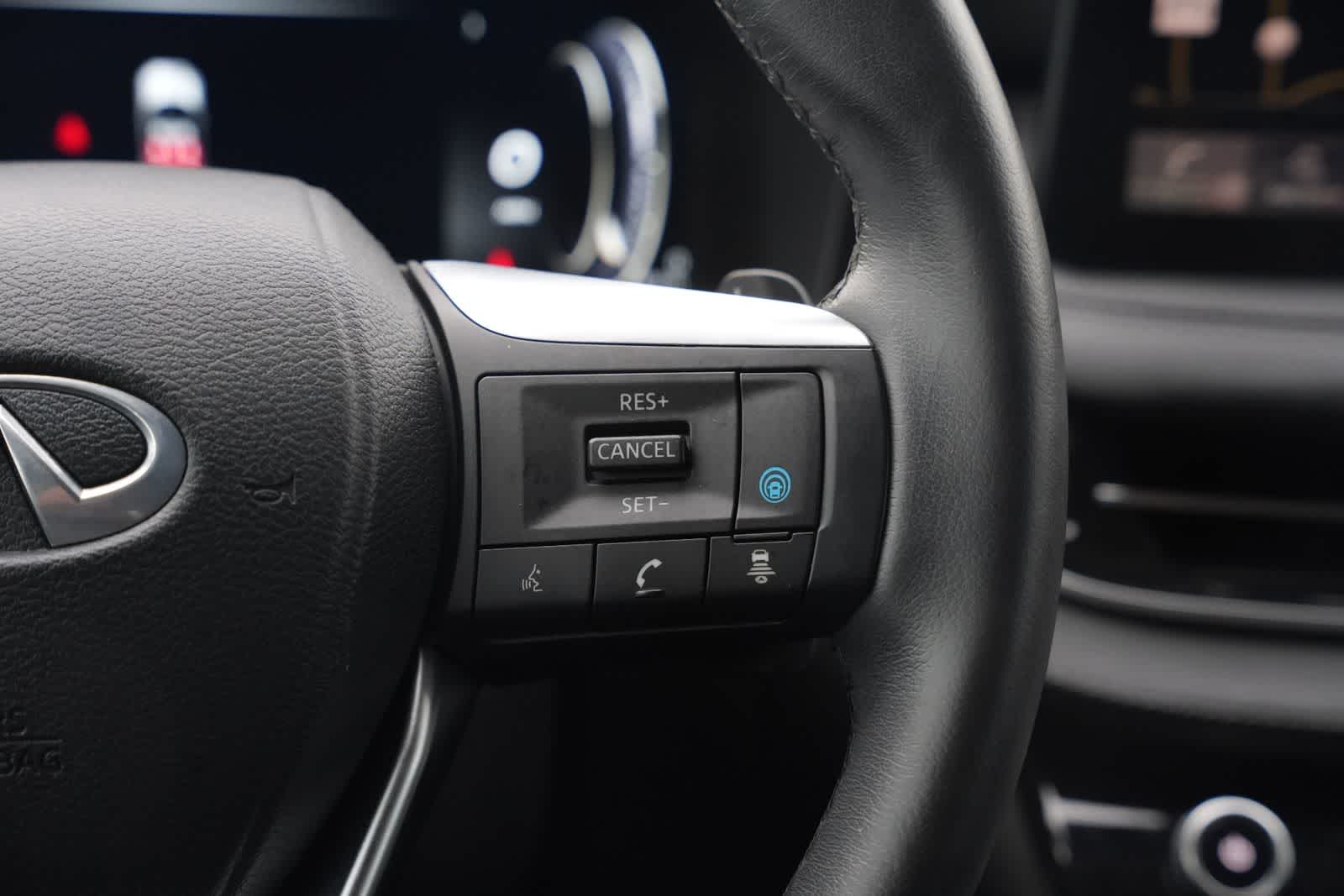 Thumbnail: 2024 INFINITI QX60 - 12