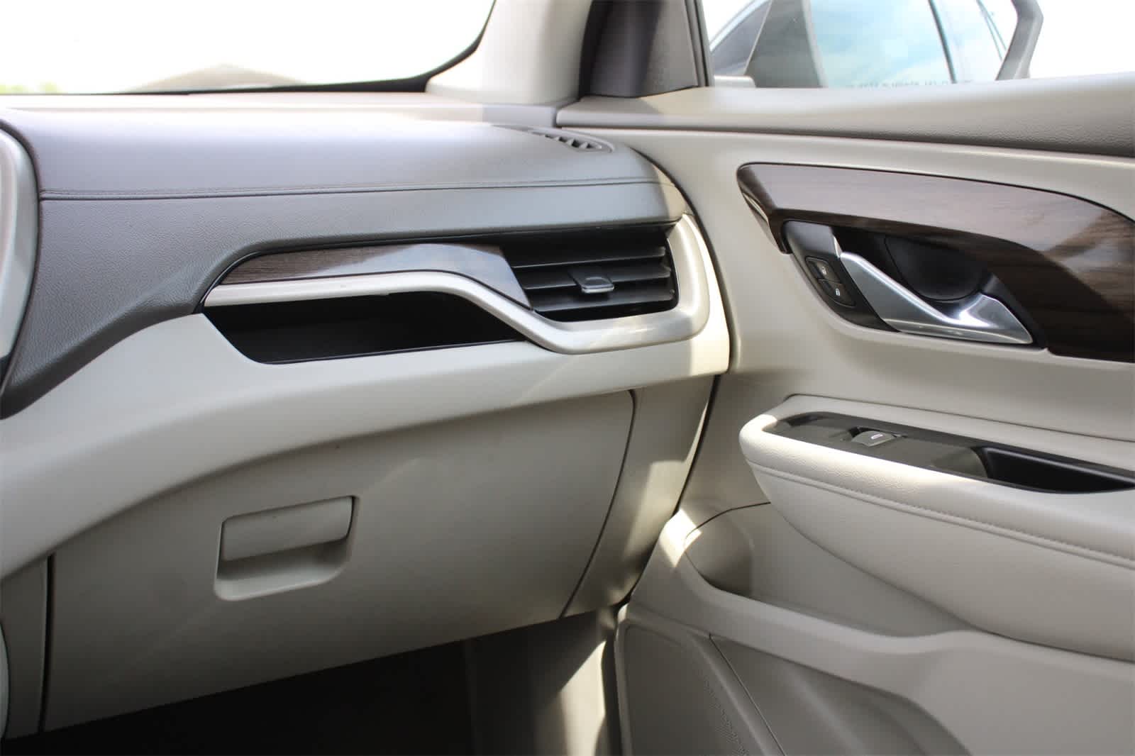 Thumbnail: 2020 GMC Terrain - 9