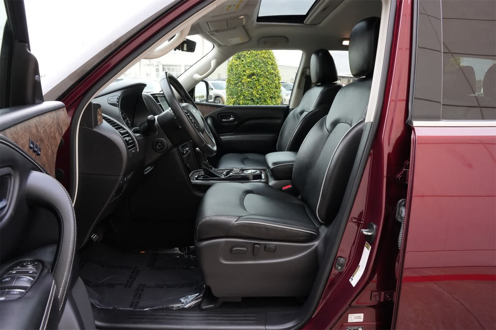 Thumbnail: 2021 INFINITI QX80 - 16