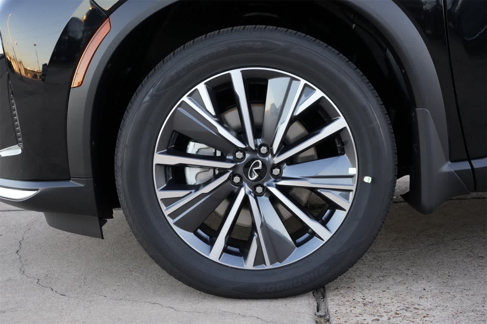 Thumbnail: 2026 INFINITI QX60 - 27