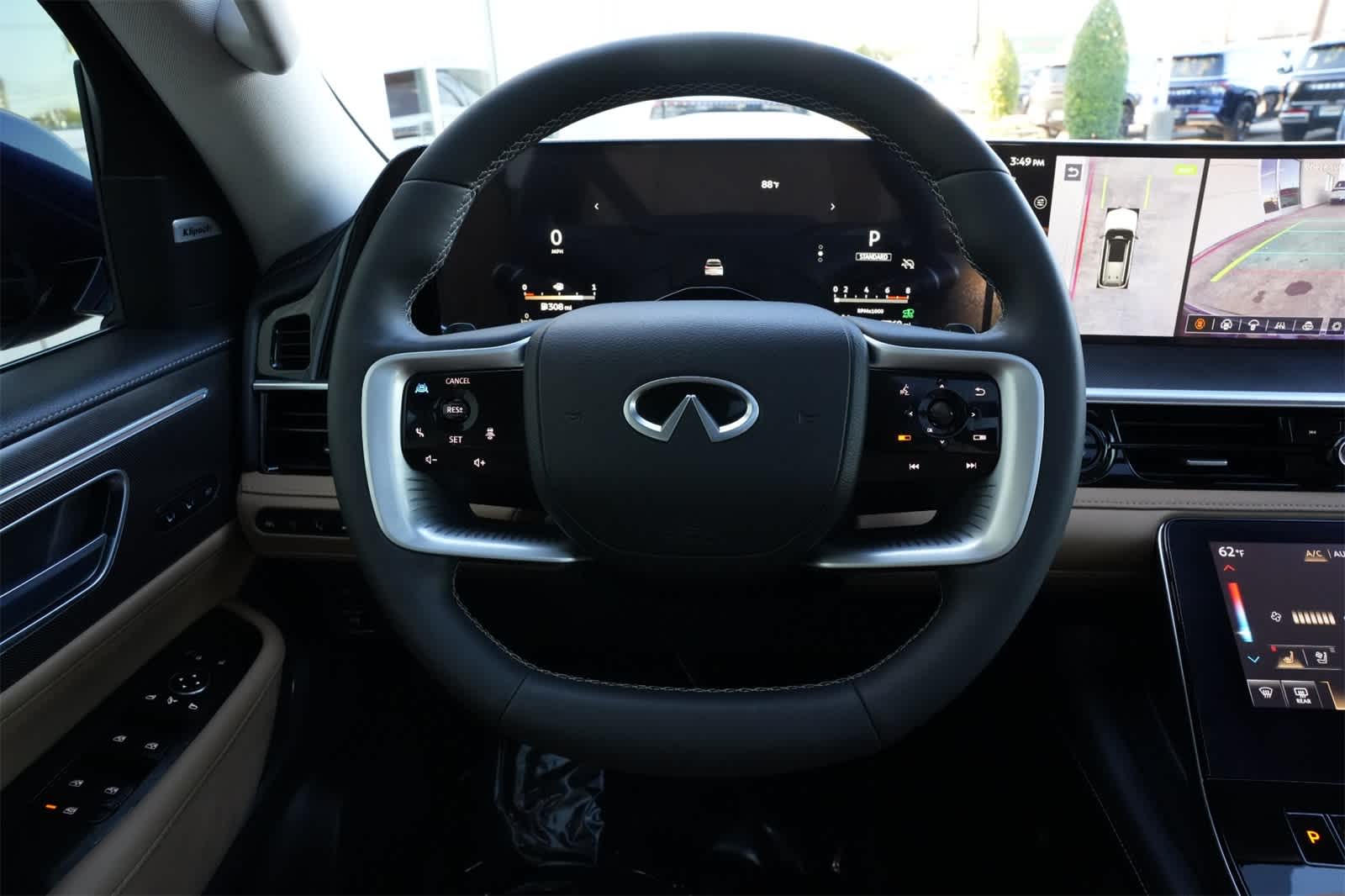 Thumbnail: 2025 INFINITI QX80 - 9