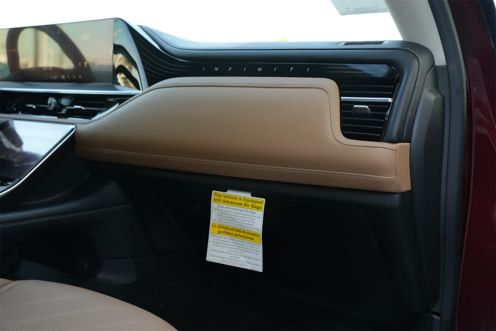 2025 INFINITI QX80 Luxe 23