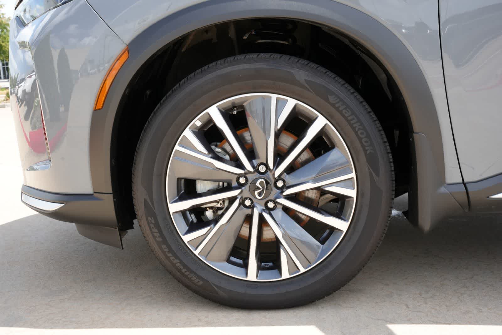 Thumbnail: 2026 INFINITI QX60 - 25