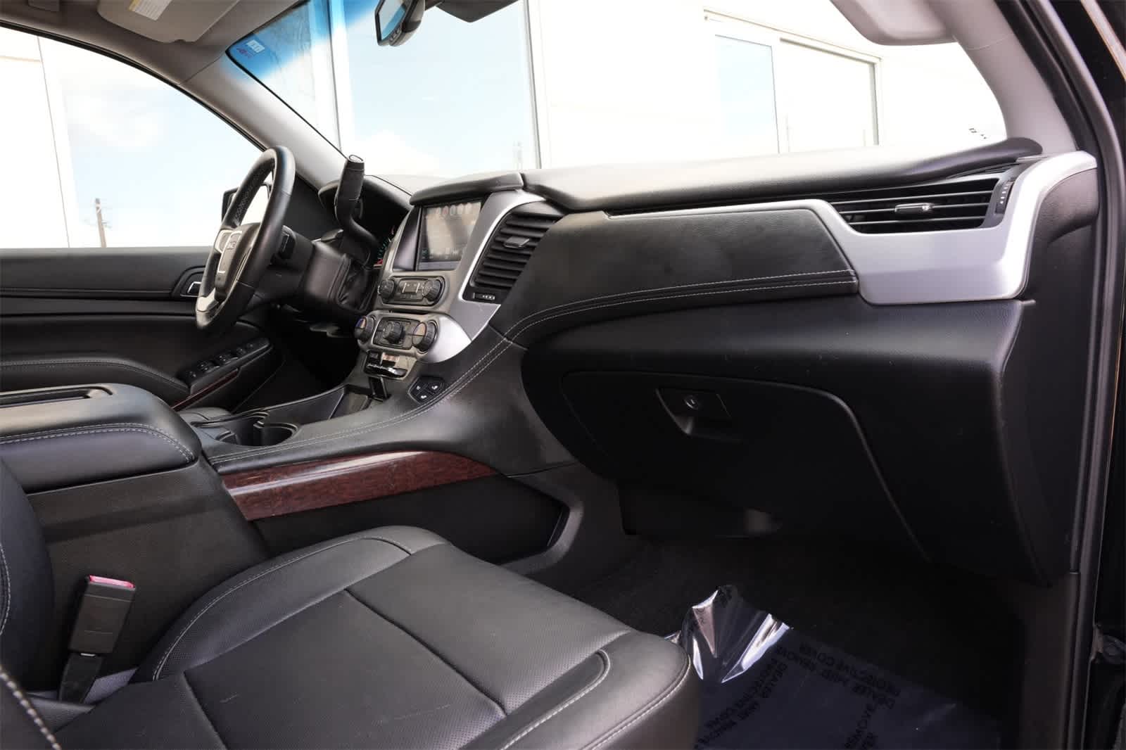 Thumbnail: 2018 GMC Yukon XL - 21