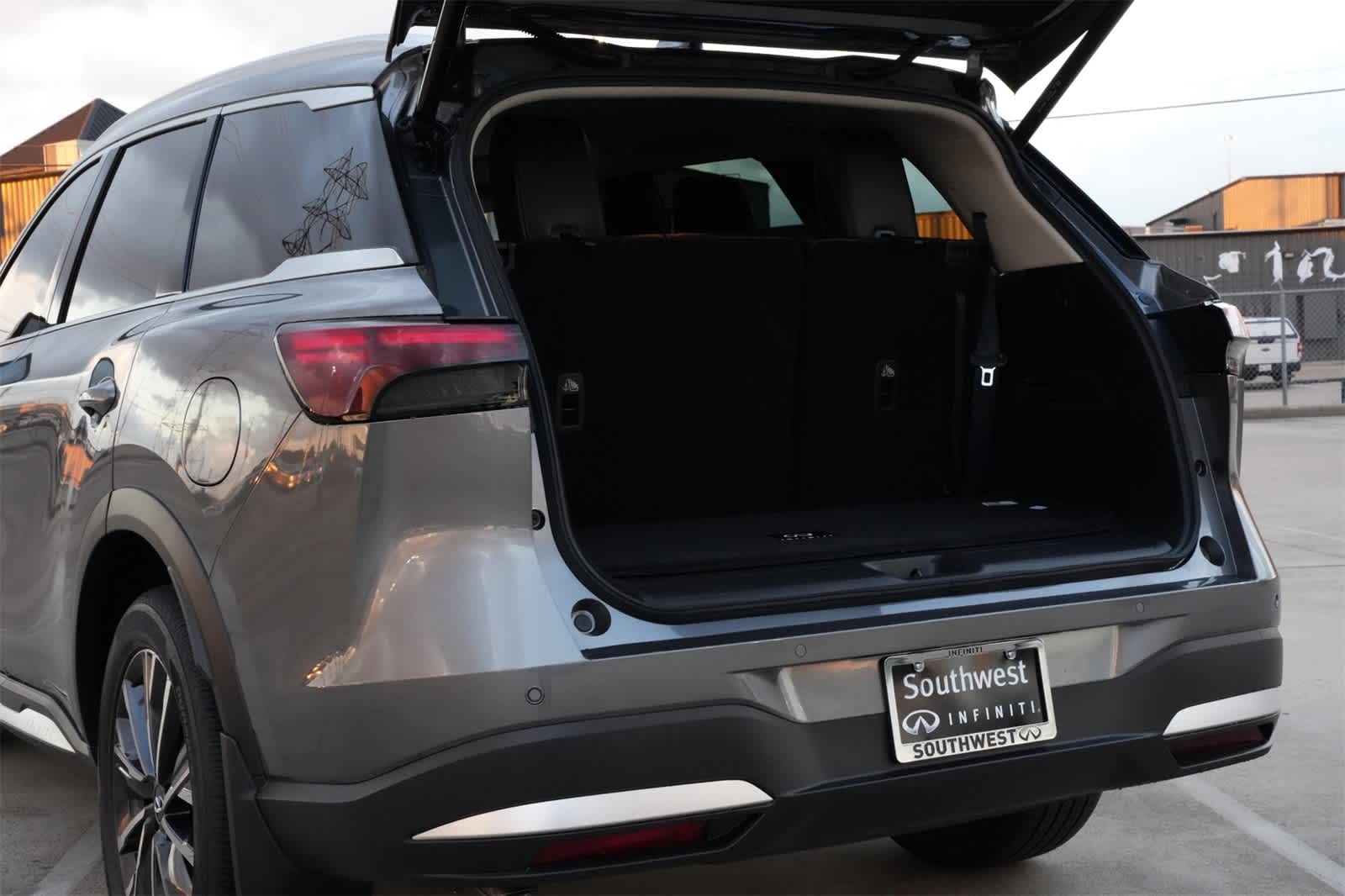 Thumbnail: 2026 INFINITI QX60 - 21