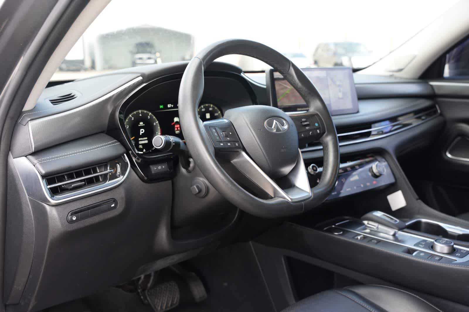Thumbnail: 2023 INFINITI QX60 - 16