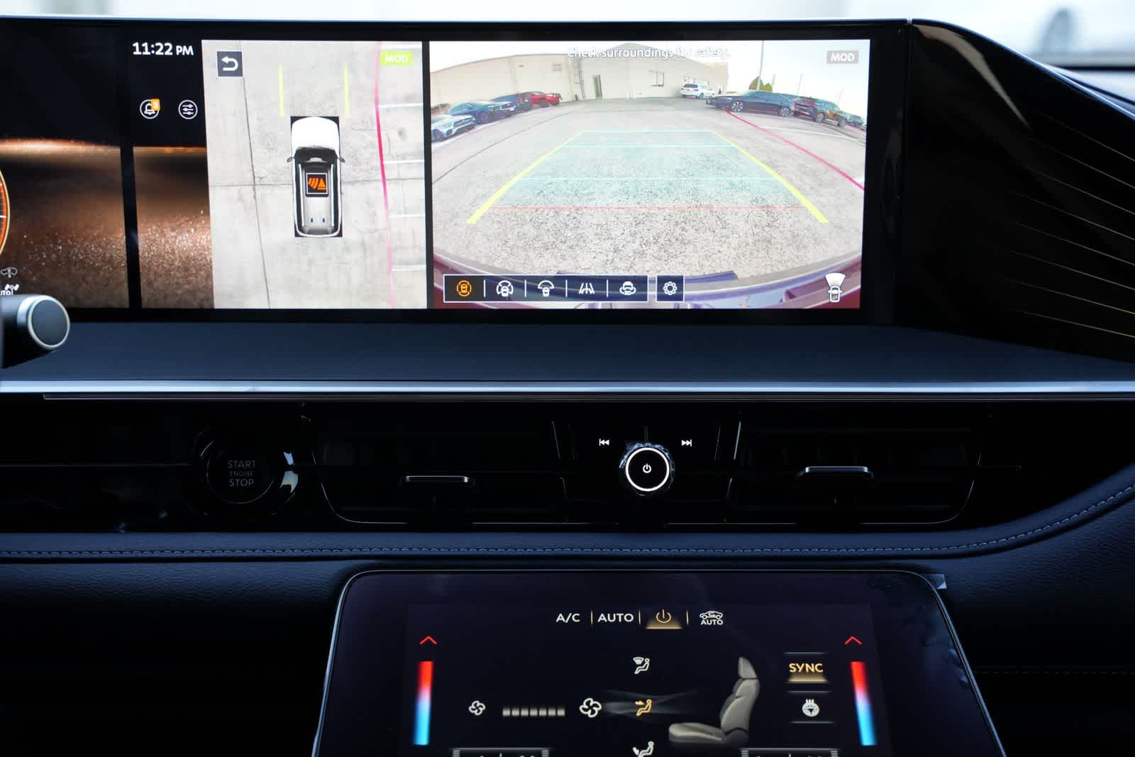 Thumbnail: 2026 INFINITI QX80 - 14