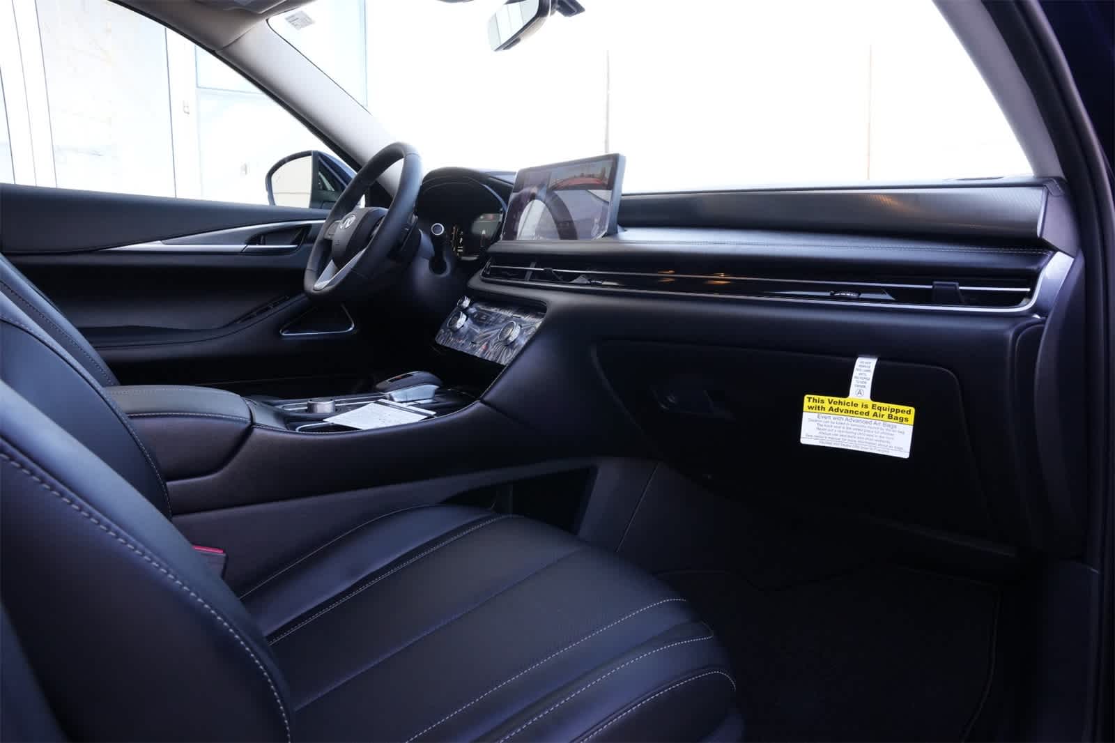 Thumbnail: 2026 INFINITI QX60 - 23