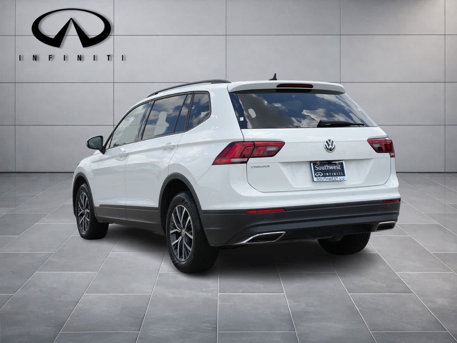 Thumbnail: 2021 Volkswagen Tiguan - 5