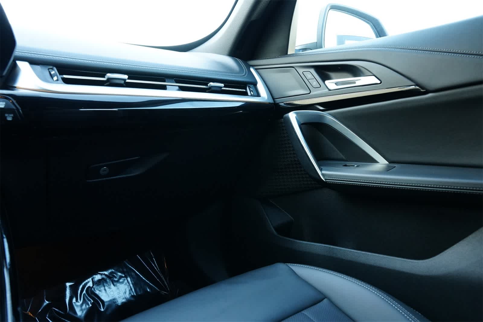 2024 BMW X1 xDrive28i 8