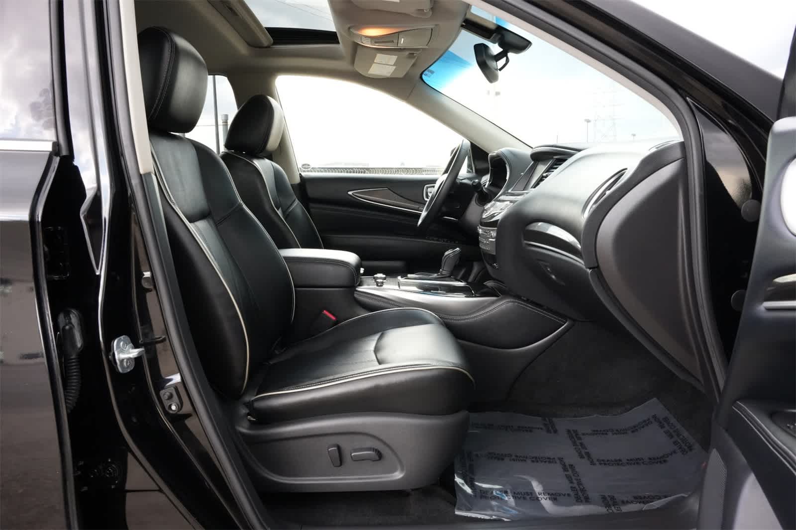Thumbnail: 2016 INFINITI QX60 - 22