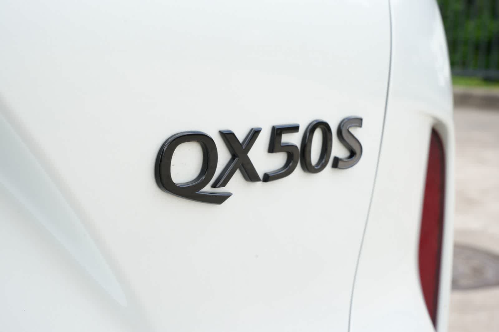 Thumbnail: 2023 INFINITI QX50 - 20
