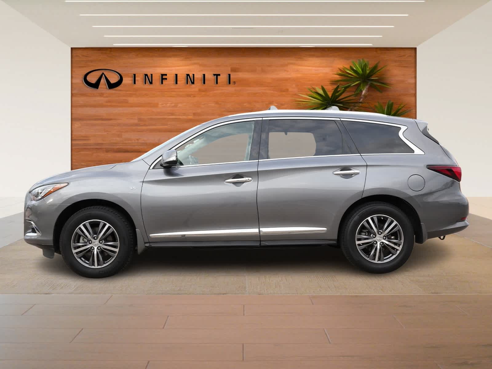 Thumbnail: 2017 INFINITI QX60 - 4
