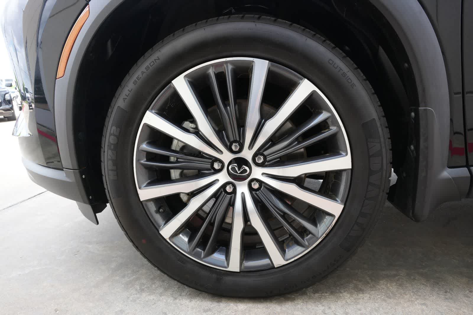 Thumbnail: 2023 INFINITI QX60 - 25