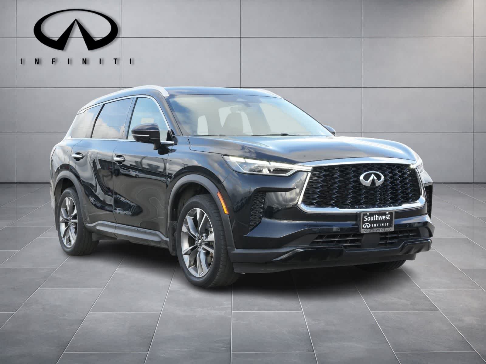 Thumbnail: 2023 INFINITI QX60 - 3