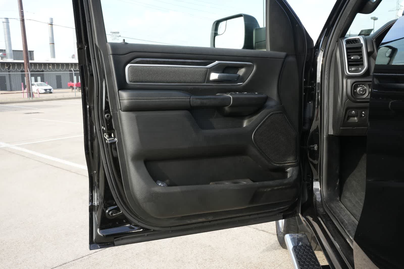 Thumbnail: 2019 RAM 1500 - 18