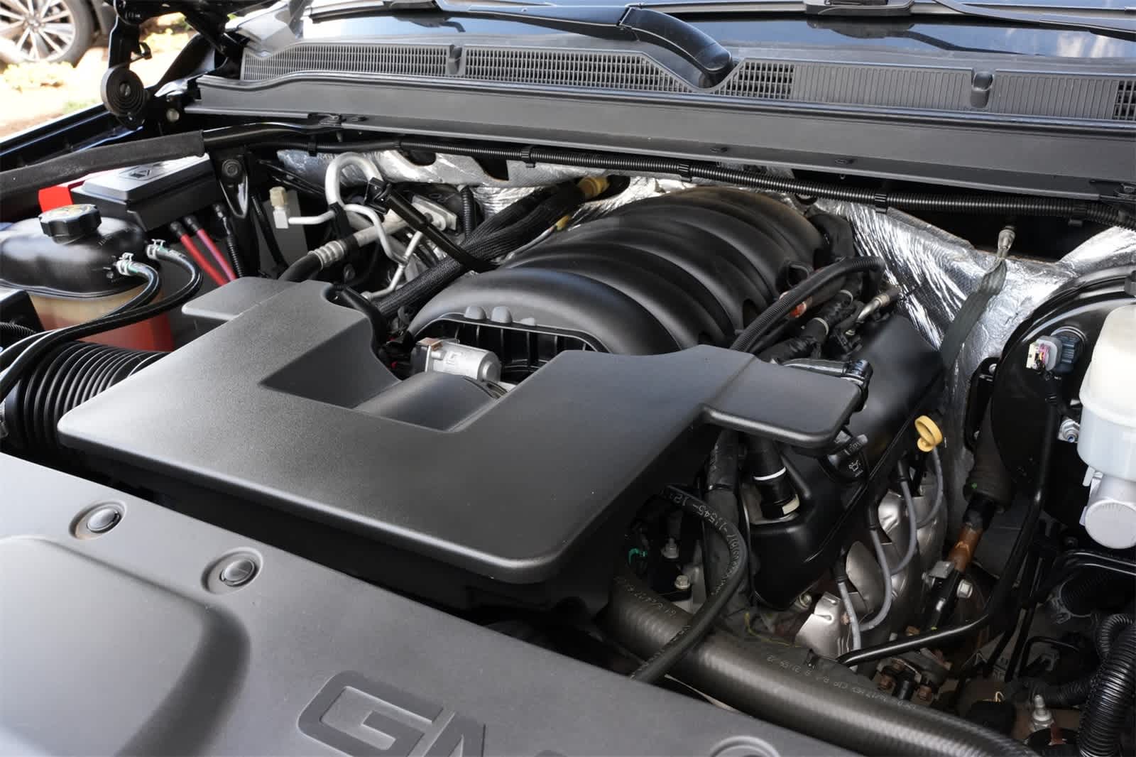 Thumbnail: 2018 GMC Yukon XL - 24