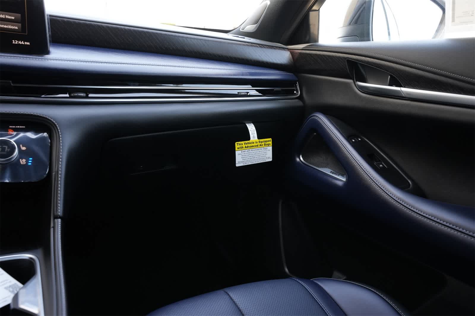 Thumbnail: 2026 INFINITI QX60 - 8