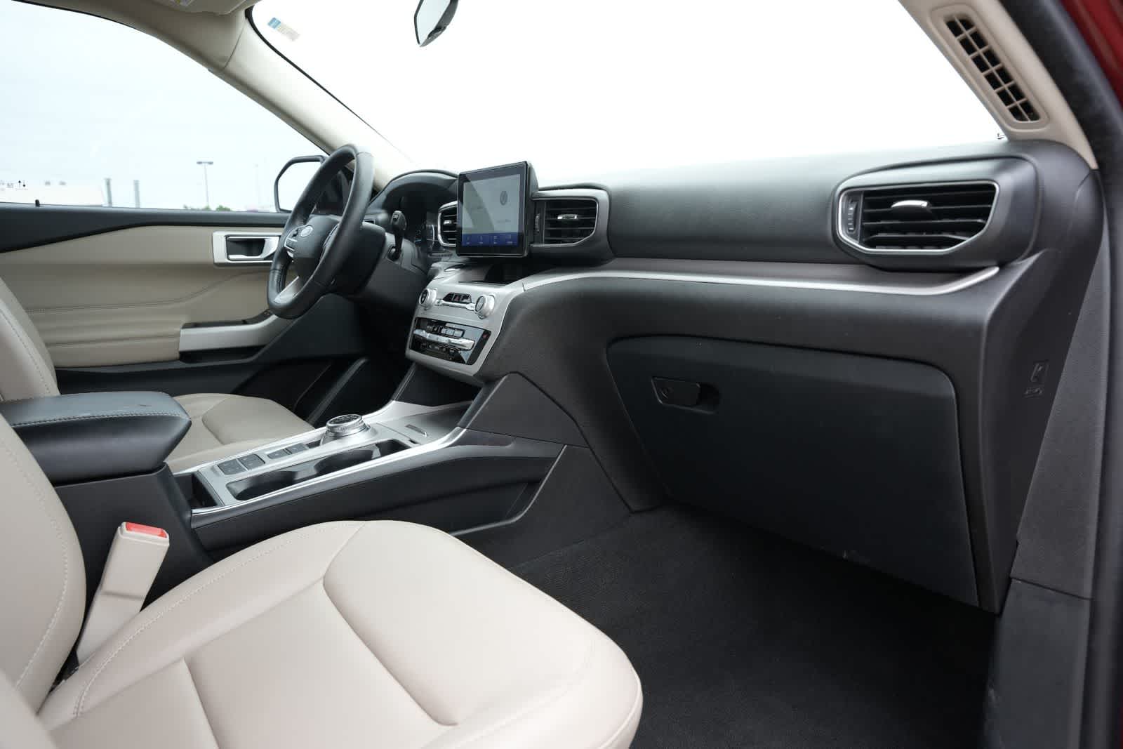 Thumbnail: 2024 Ford Explorer - 20