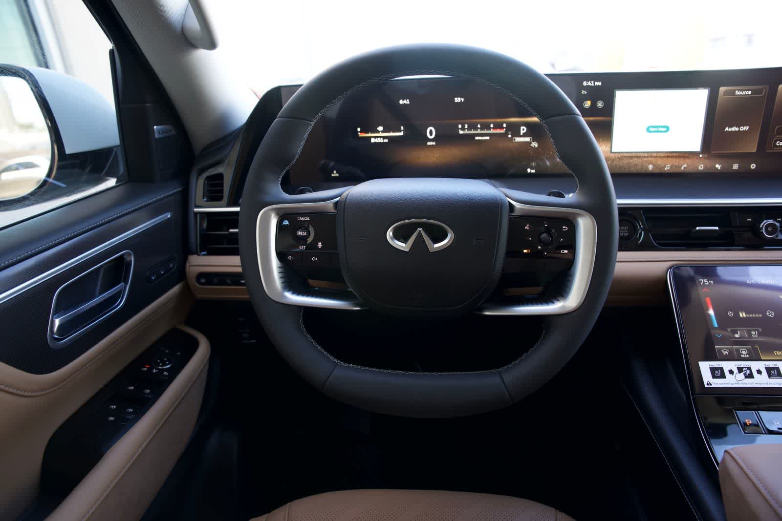 Thumbnail: 2026 INFINITI QX80 - 9