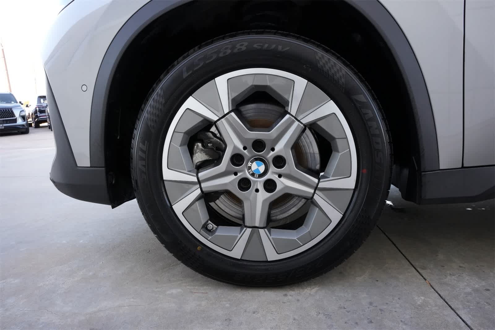 Thumbnail: 2023 BMW X1 - 27