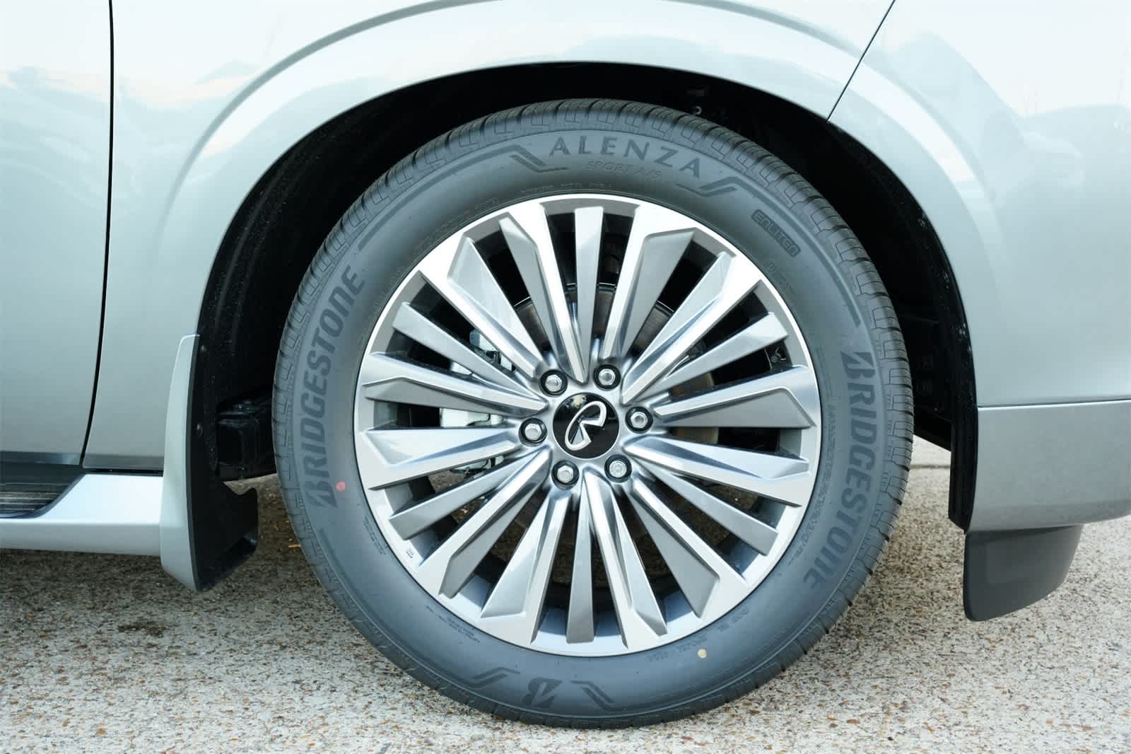 Thumbnail: 2025 INFINITI QX80 - 25