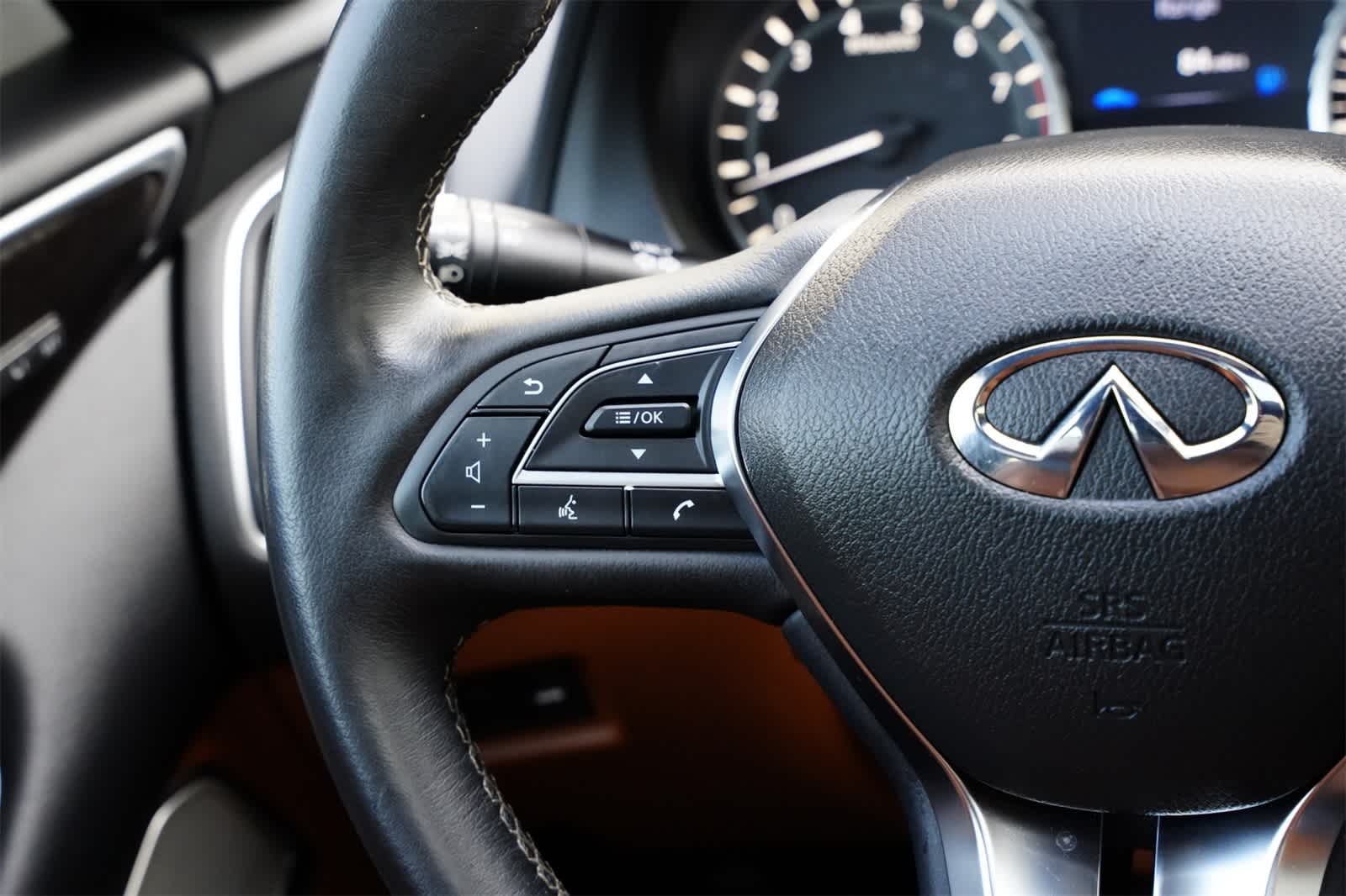 Thumbnail: 2021 INFINITI Q50 - 9