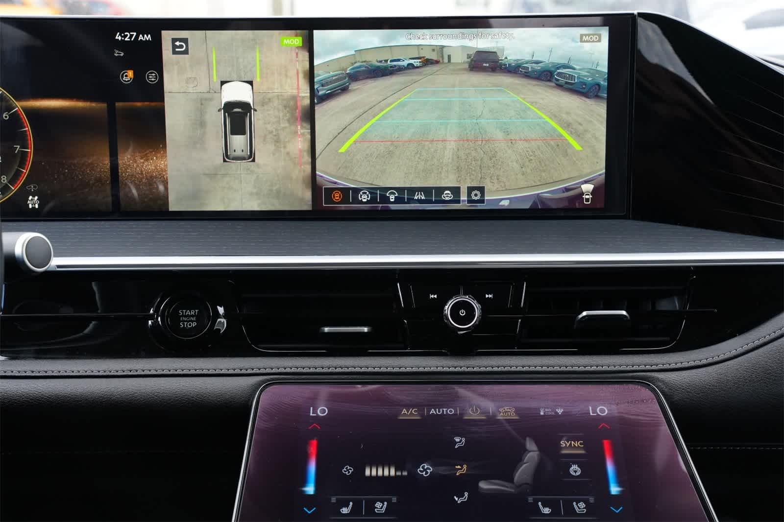 Thumbnail: 2025 INFINITI QX80 - 14