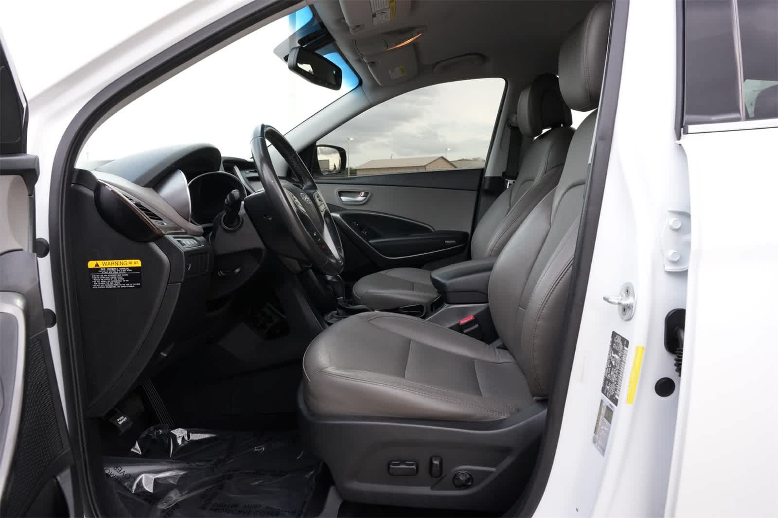 Thumbnail: 2017 Hyundai Santa Fe - 17