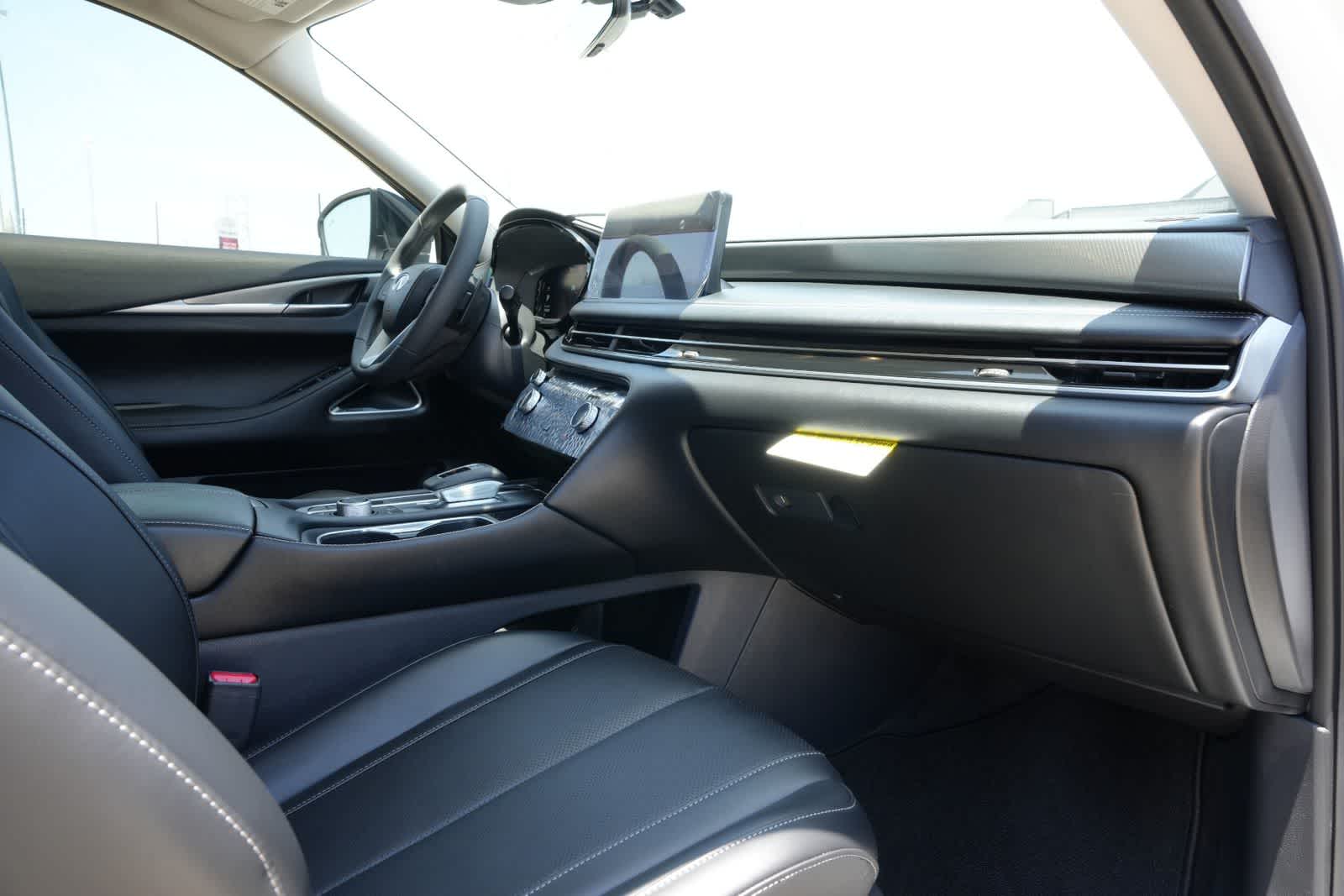 Thumbnail: 2027 INFINITI QX60 - 22
