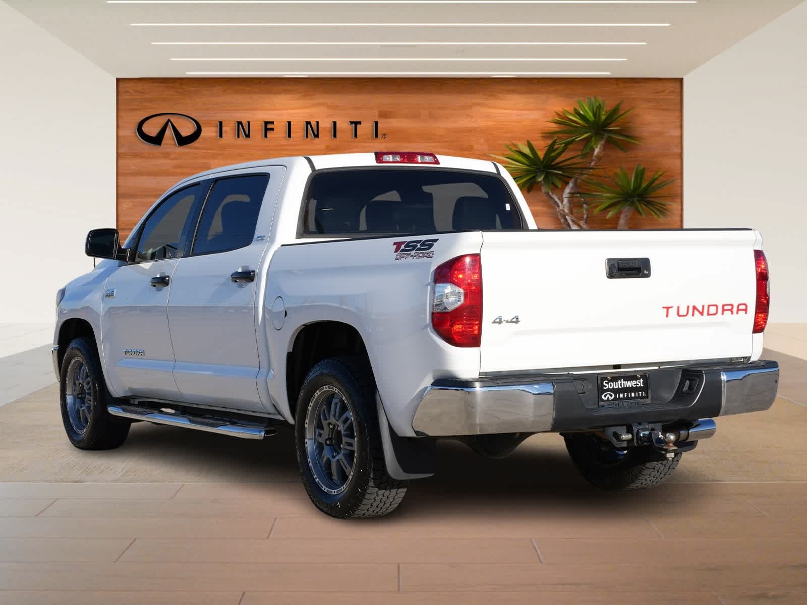 Thumbnail: 2018 Toyota Tundra - 5