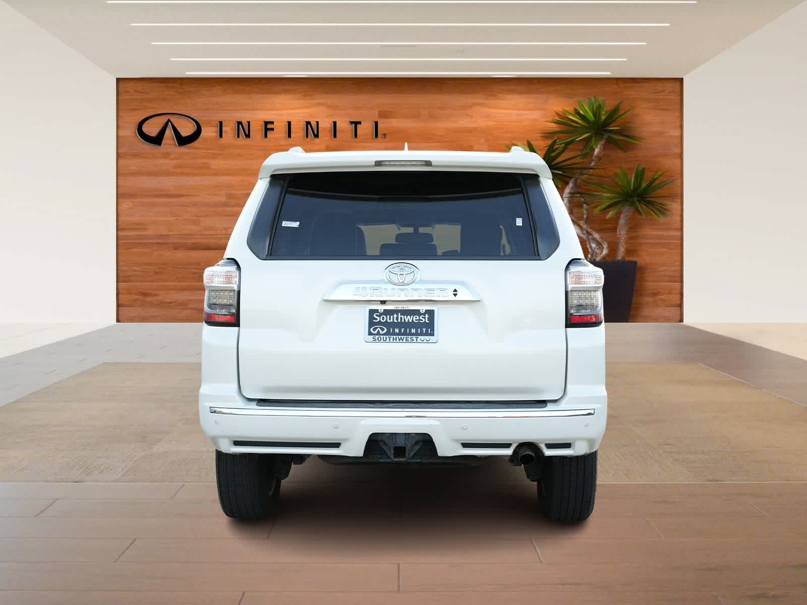 Thumbnail: 2016 Toyota 4Runner - 6