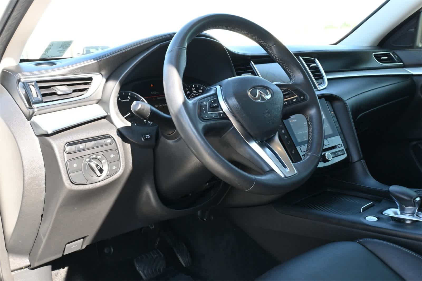 Thumbnail: 2020 INFINITI QX50 - 16