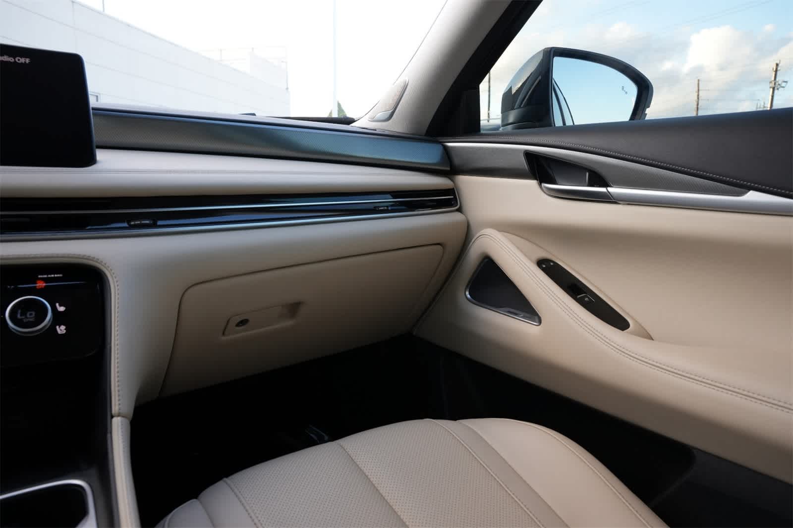 Thumbnail: 2025 INFINITI QX60 - 8