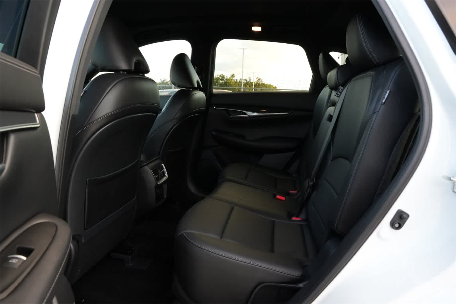 Thumbnail: 2025 INFINITI QX50 - 19