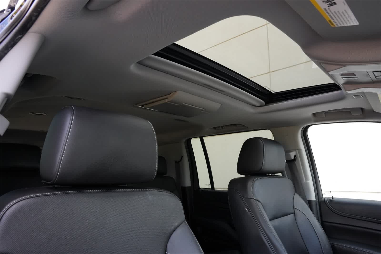 Thumbnail: 2018 GMC Yukon XL - 23