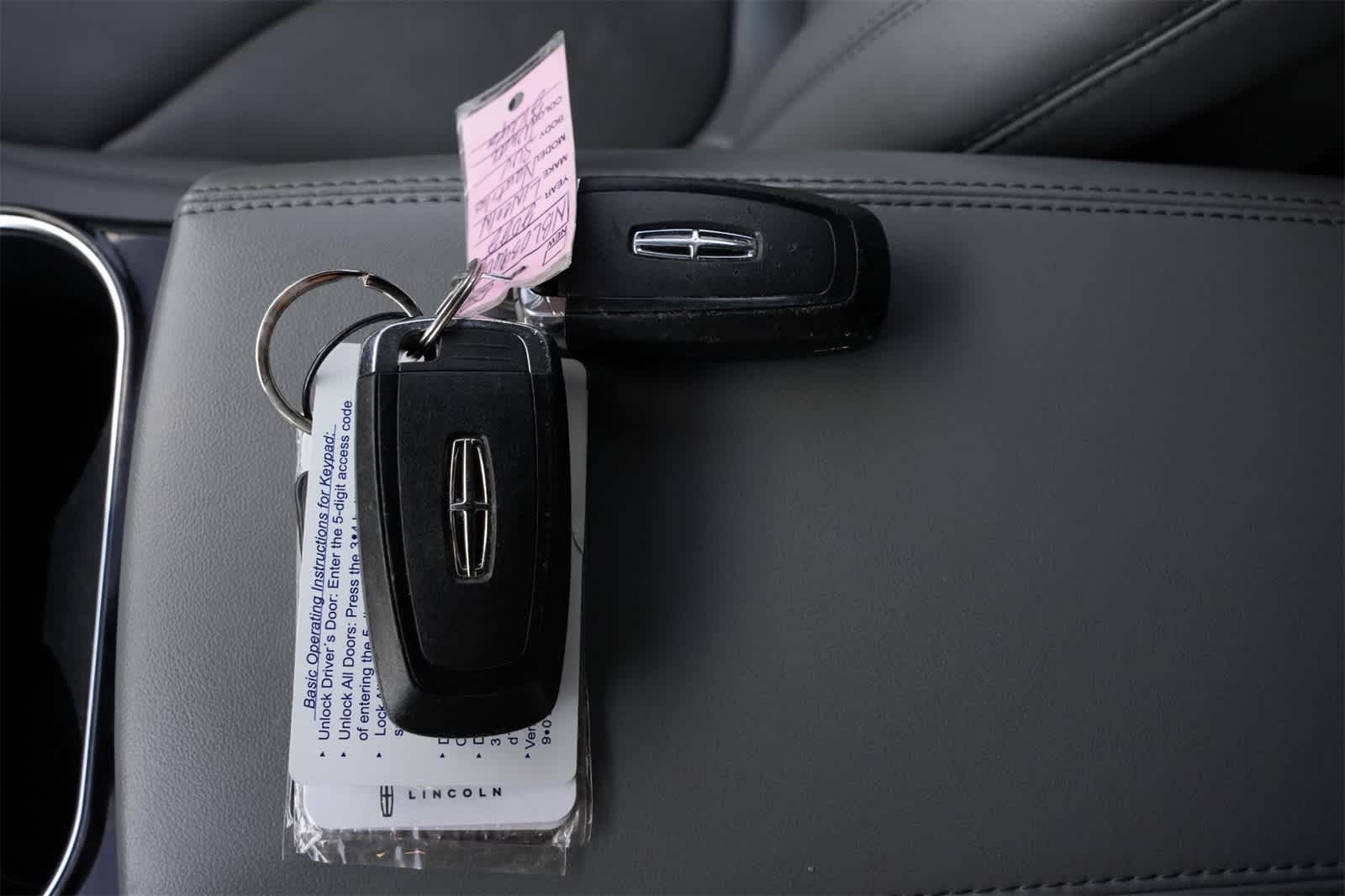 Thumbnail: 2022 Lincoln Nautilus - 28