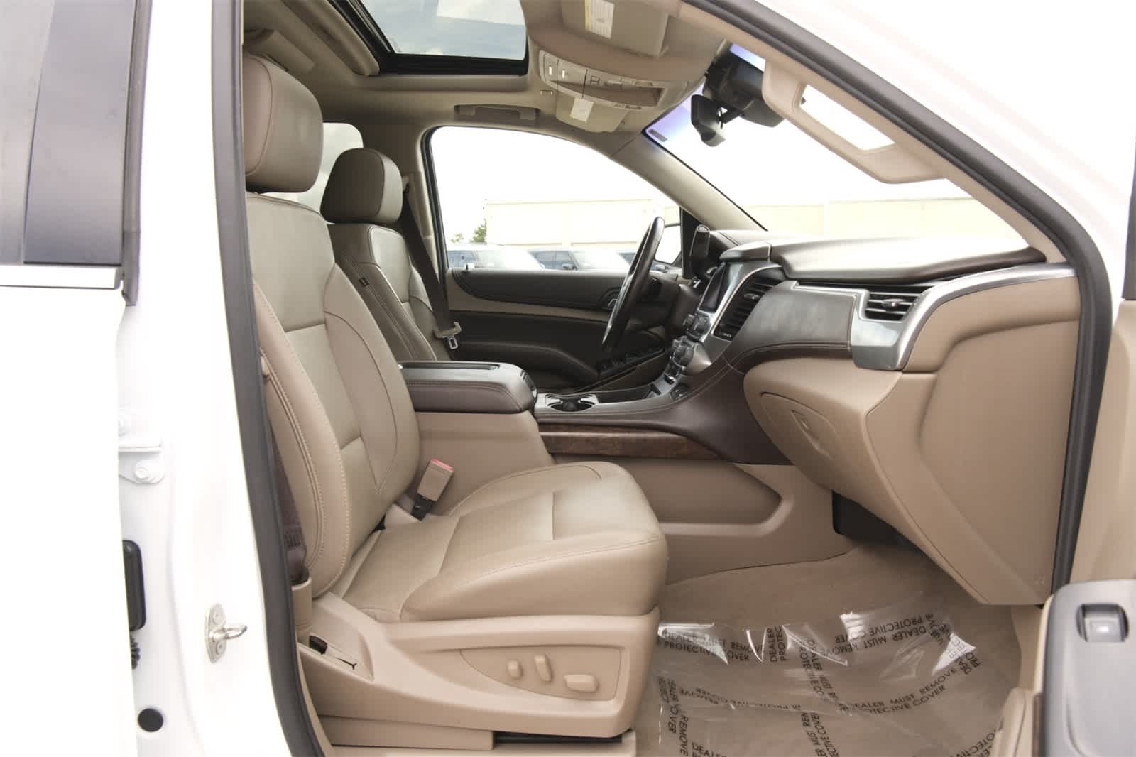 Thumbnail: 2019 Chevrolet Tahoe - 25