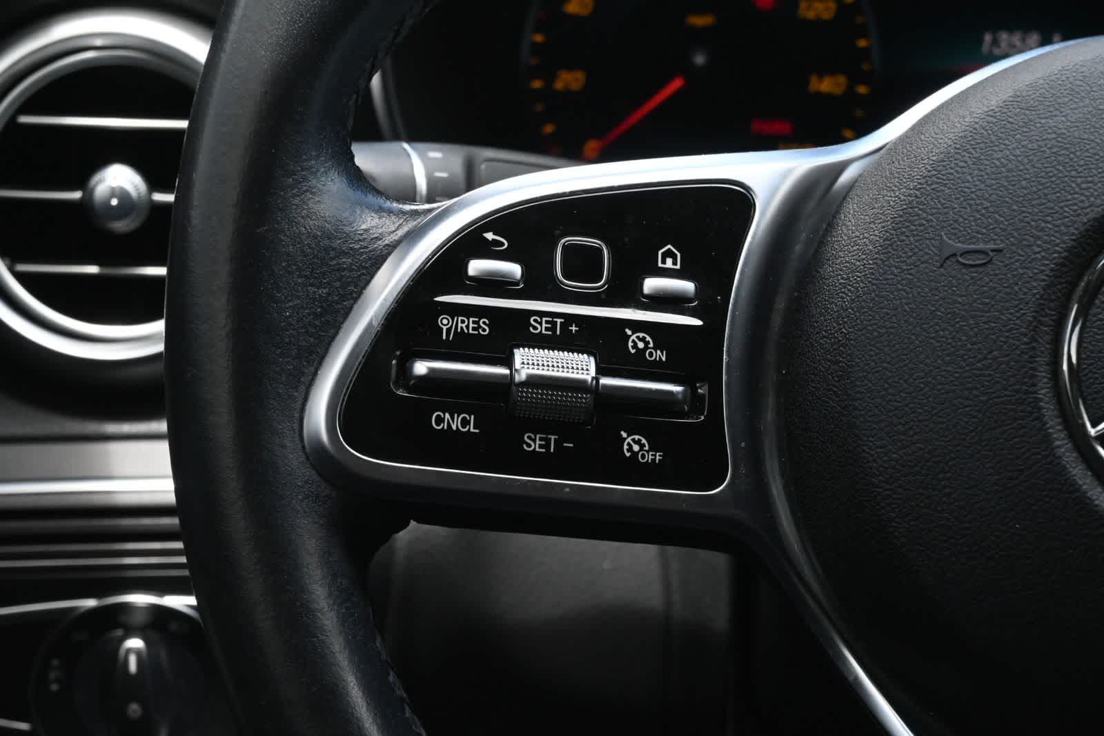 Thumbnail: 2020 Mercedes-Benz C-Class - 10