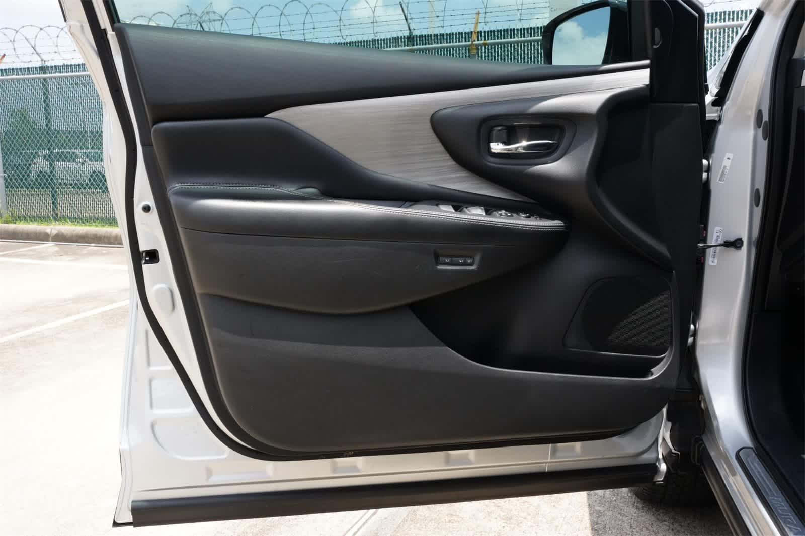 Thumbnail: 2015 Nissan Murano - 15