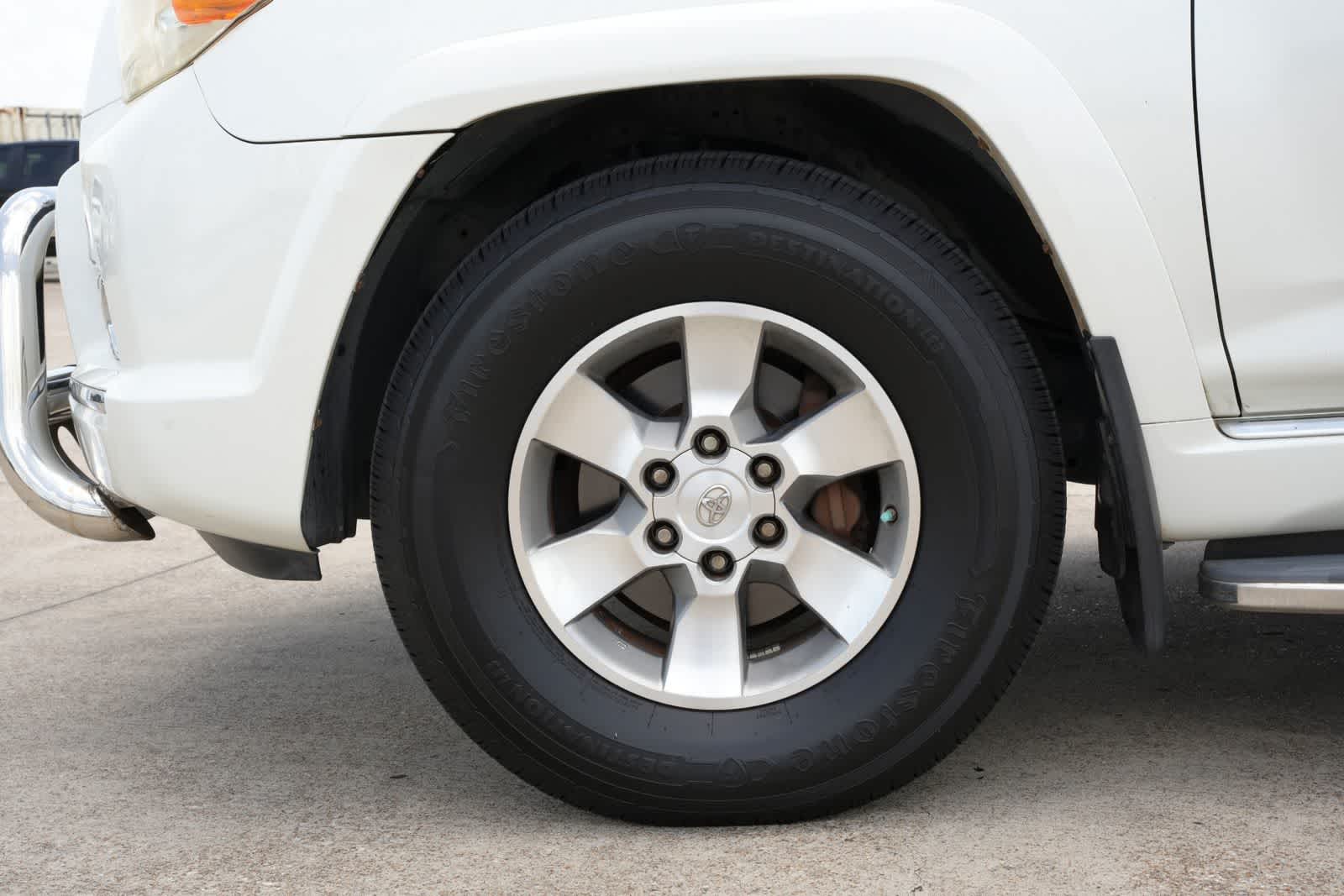 Thumbnail: 2012 Toyota 4Runner - 22