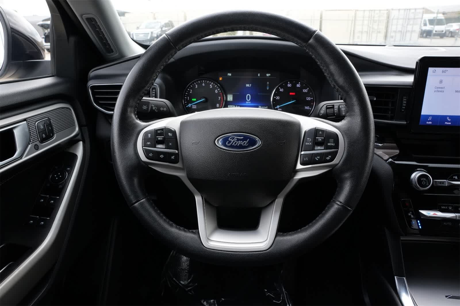 Thumbnail: 2022 Ford Explorer - 9
