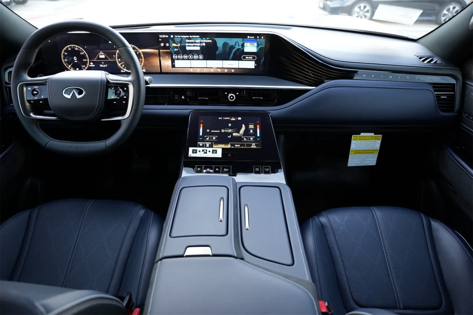 Thumbnail: 2026 INFINITI QX80 - 7