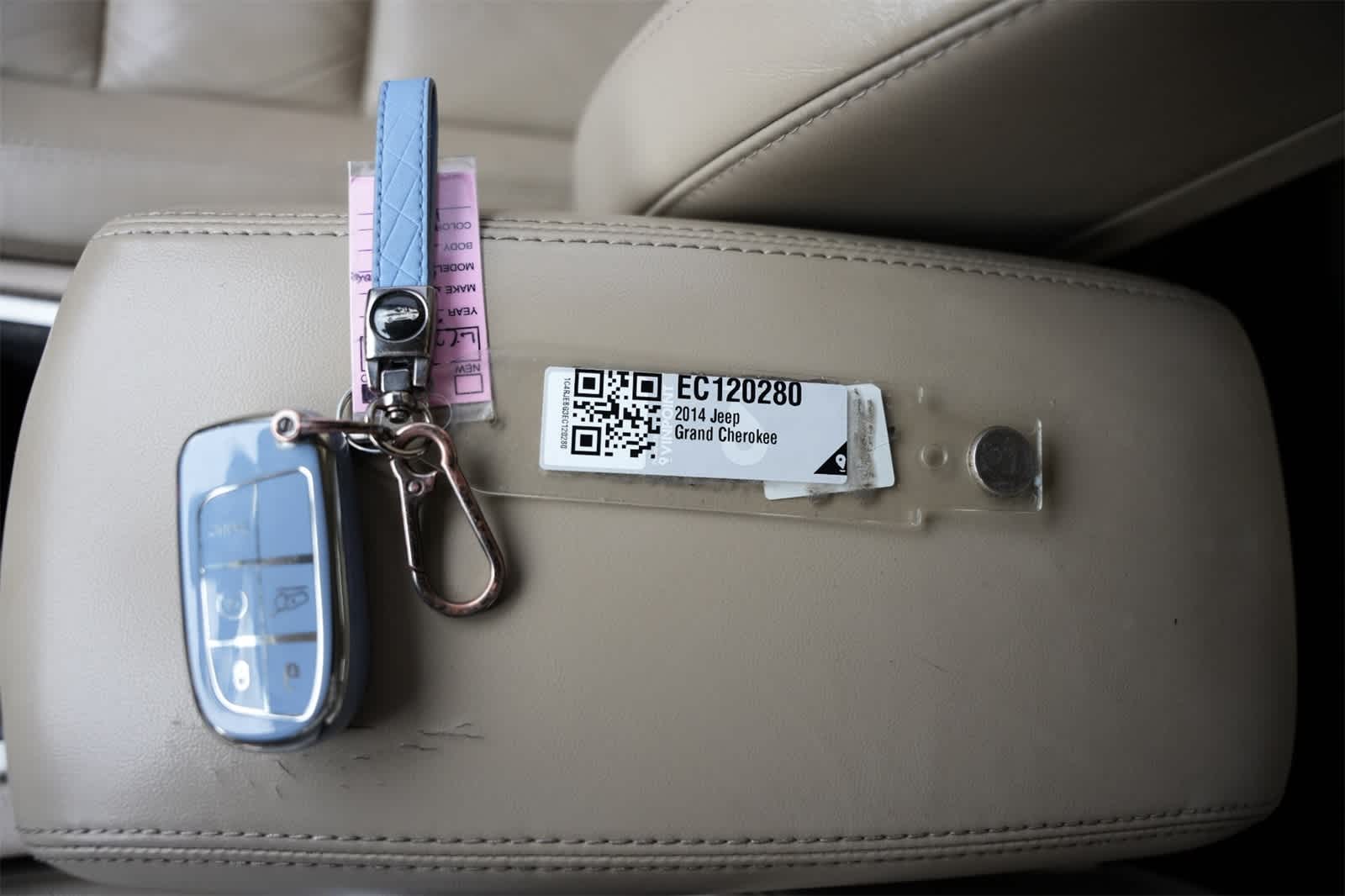 Thumbnail: 2014 Jeep Grand Cherokee - 27