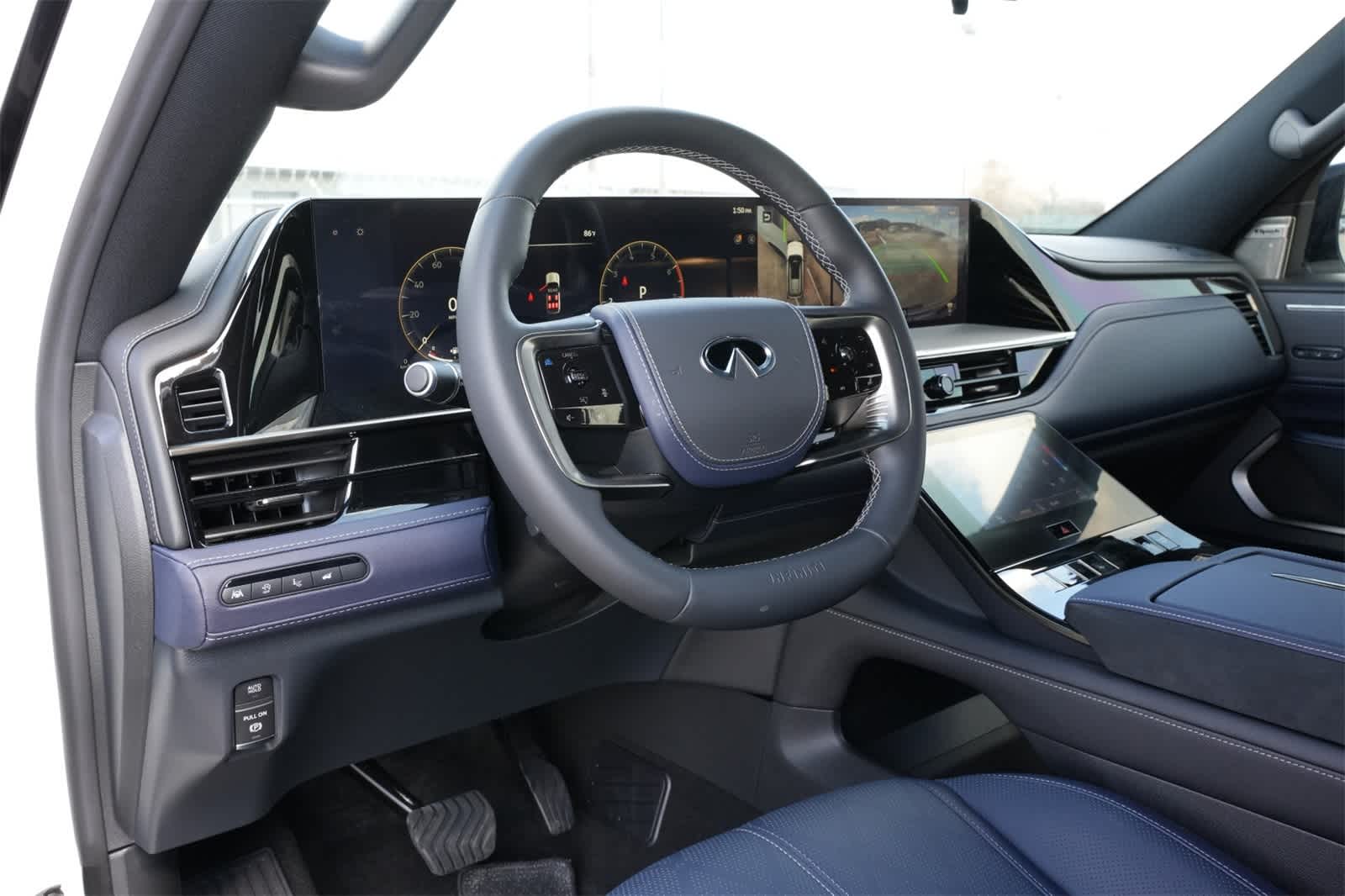 Thumbnail: 2026 INFINITI QX80 - 16