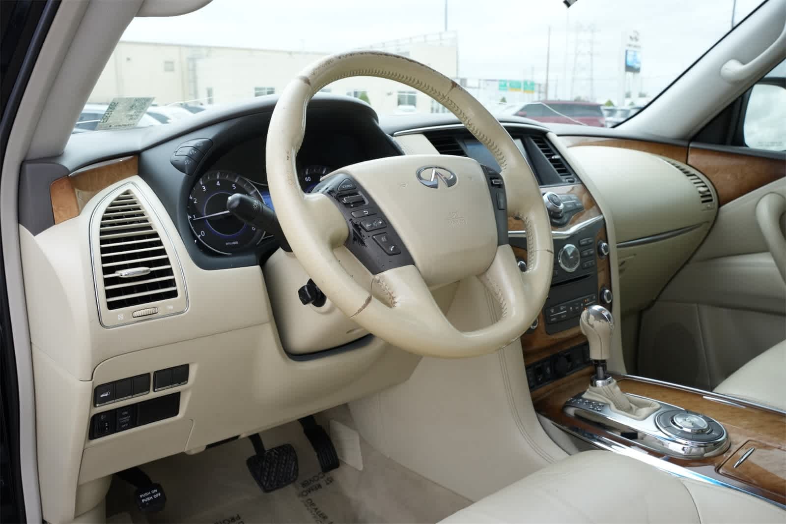 Thumbnail: 2014 INFINITI QX80 - 15