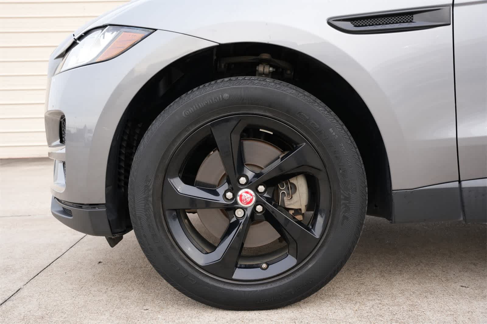 Thumbnail: 2020 Jaguar F-Pace - 26