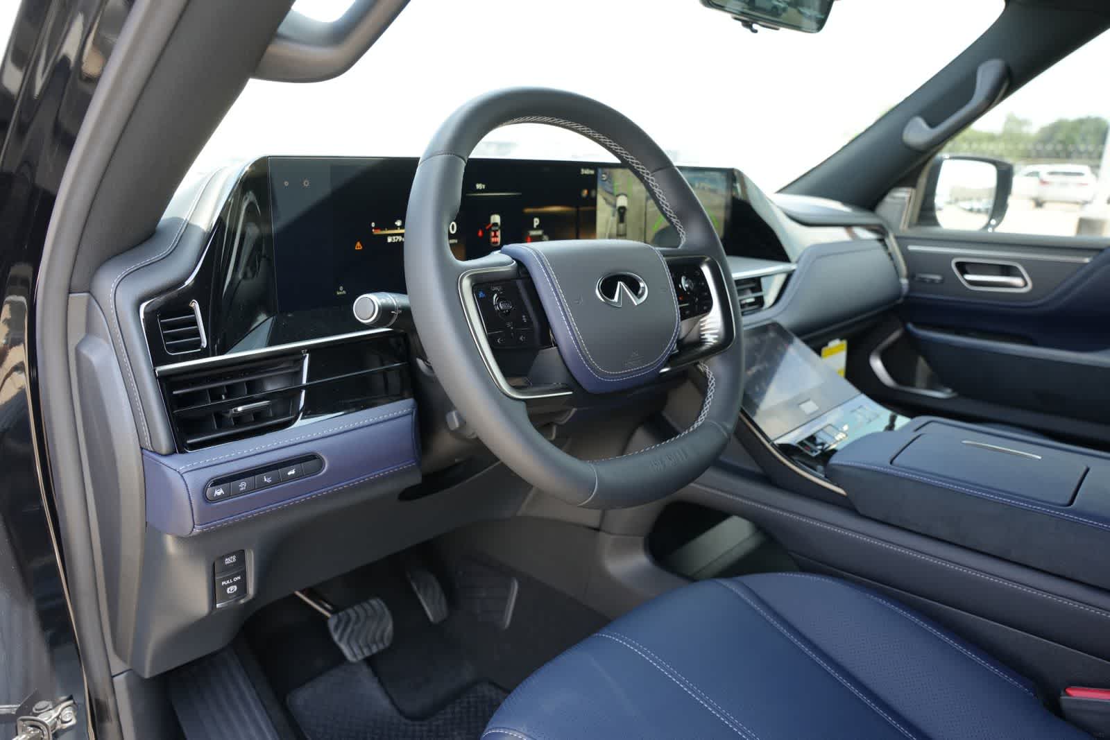 Thumbnail: 2026 INFINITI QX80 - 15