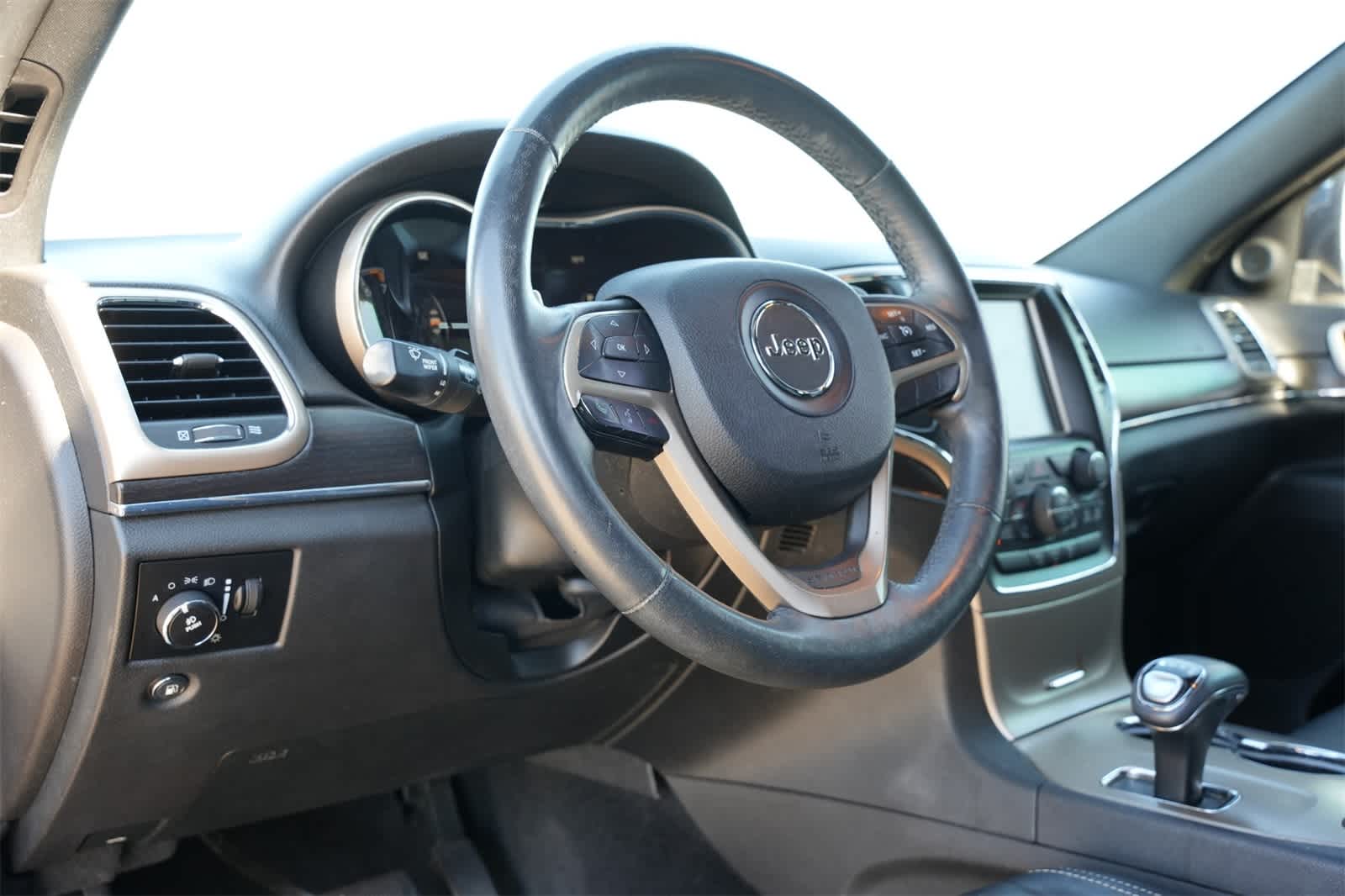 Thumbnail: 2014 Jeep Grand Cherokee - 16