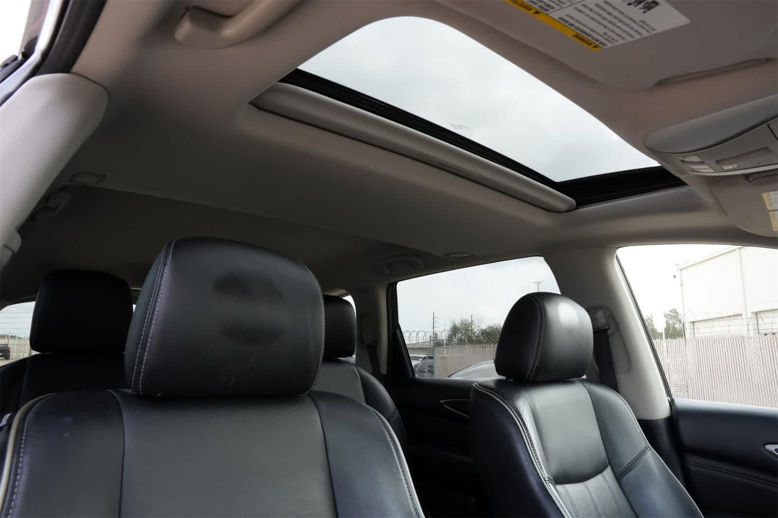 Thumbnail: 2017 INFINITI QX60 - 23